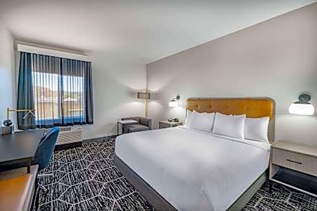 King Room - Non-Smoking