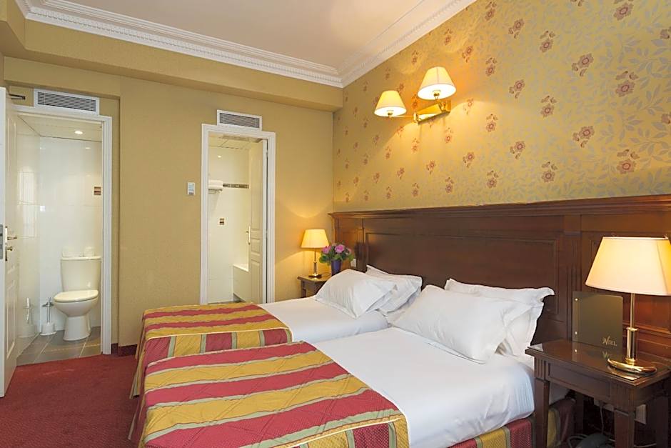 Hotel Niel Elysees
