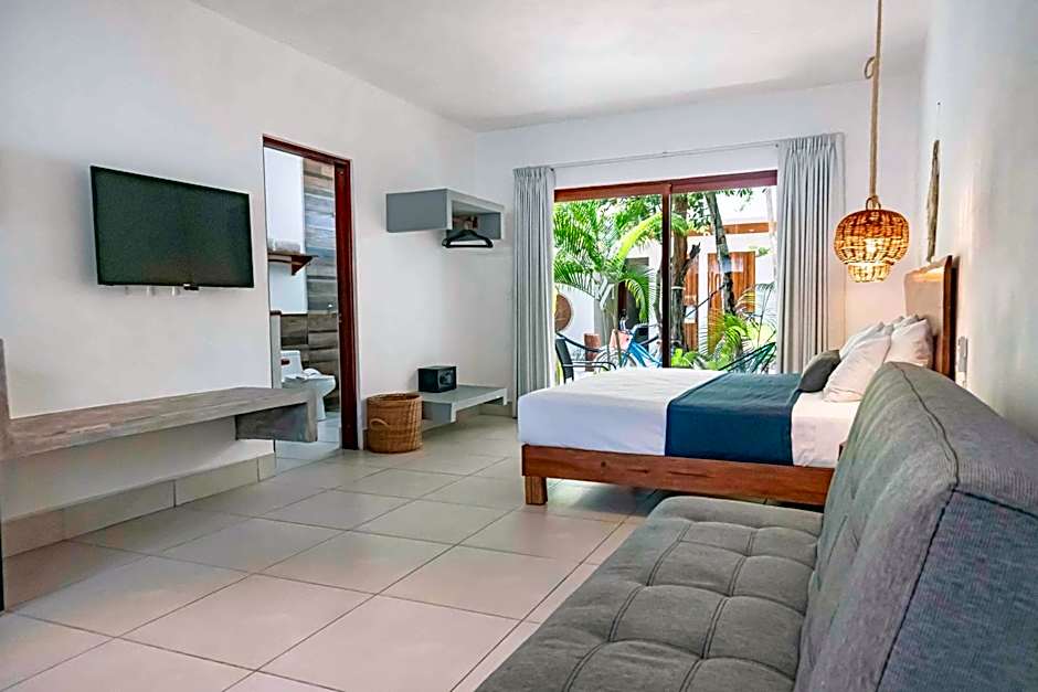 Niik Tulum