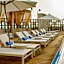 The House Hotel Al Khiran