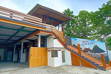 Penginapan Bromo Lovero