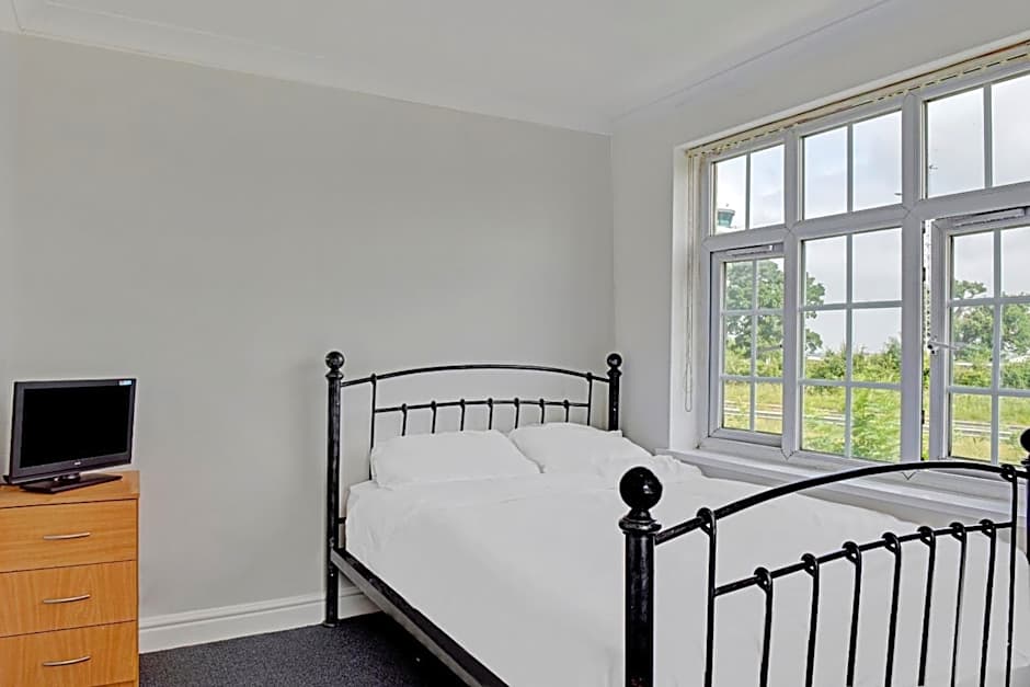 The Gables Hotel, Birmingham Airport