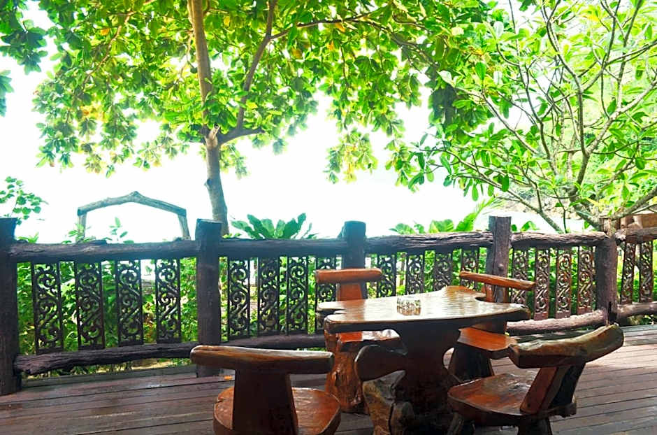 Paradise Pearl Bungalows