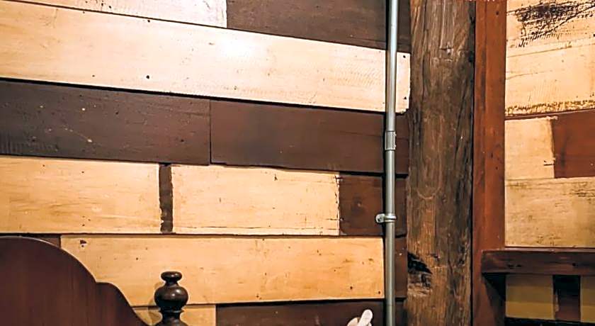 Huen Chang Puek Hotel