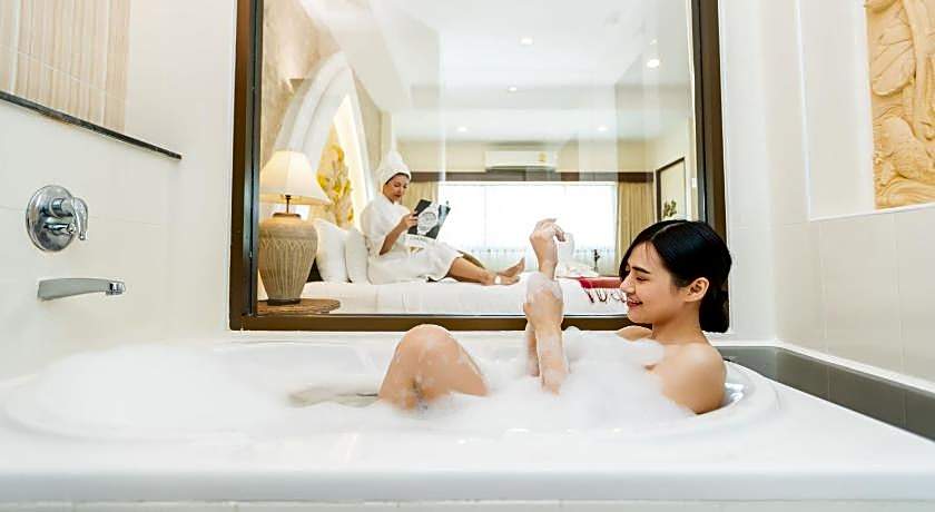 Phanomrungpuri Hotel