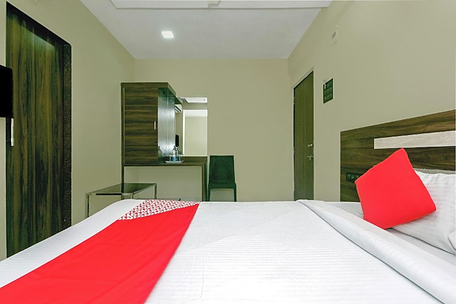 OYO 23656 Parimeet Hotel