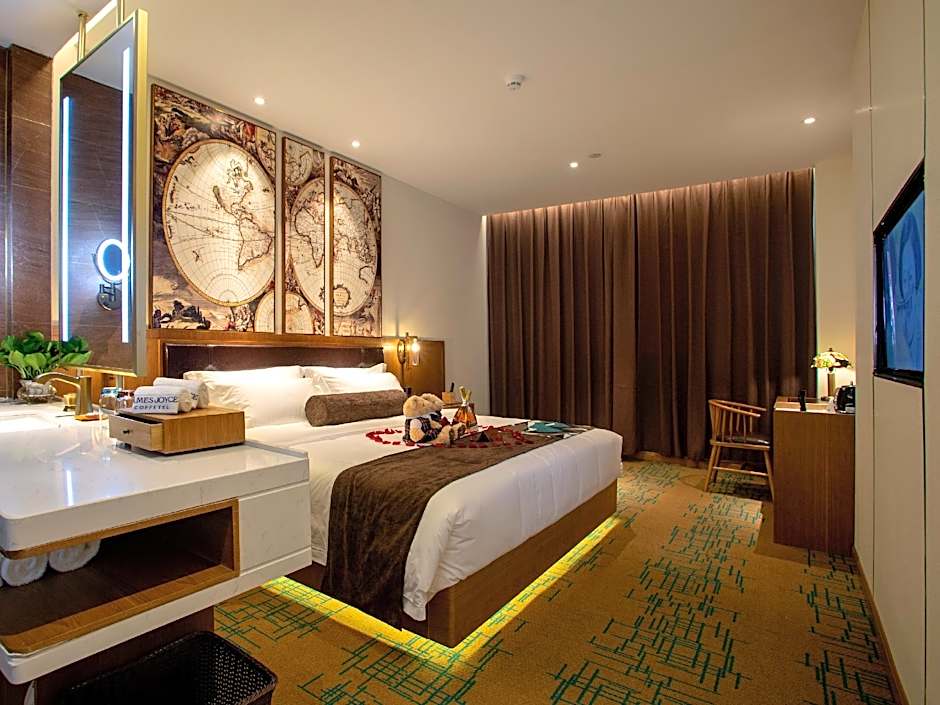 James Joyce Coffetel· Wuhan Wangjiawan Taojialing Metro Station