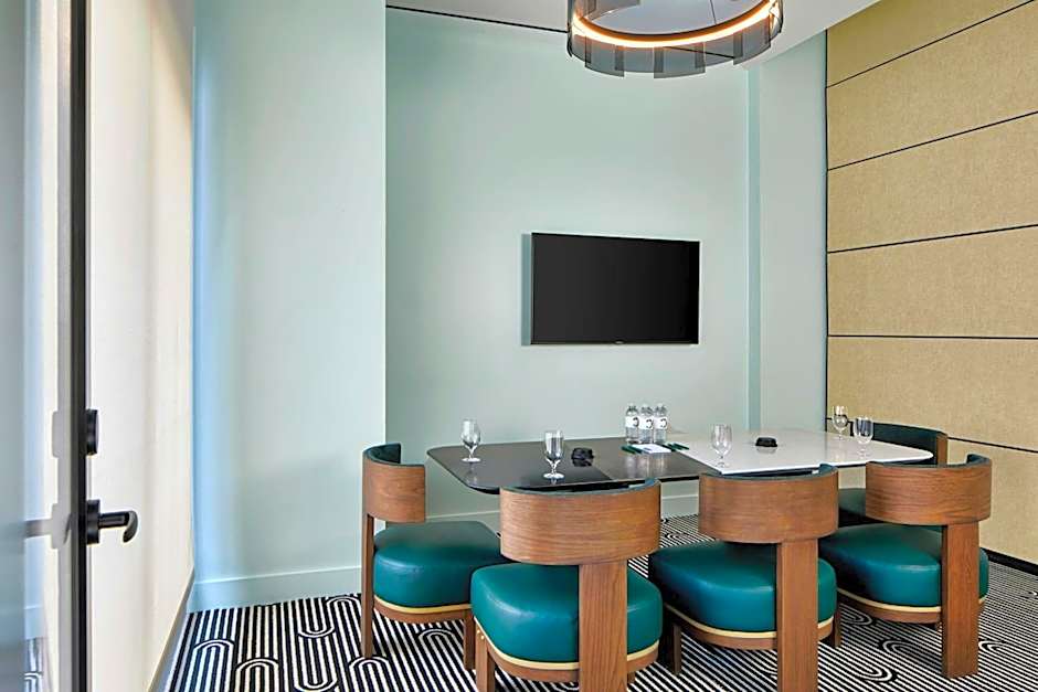 Hotel Celare, Cincinnati Midtown, a Tribute Portfolio Hotel