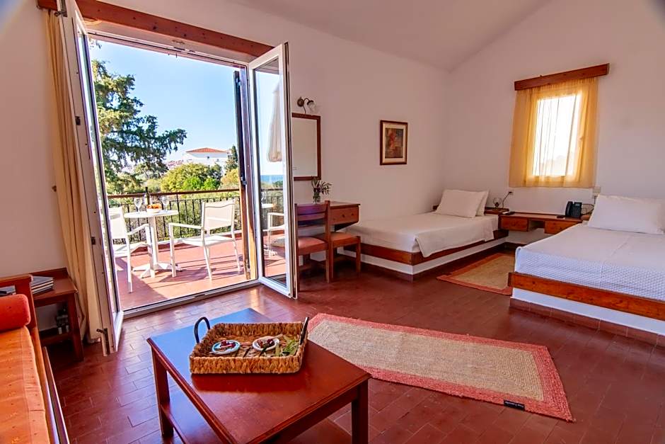 Hotel Delfinia