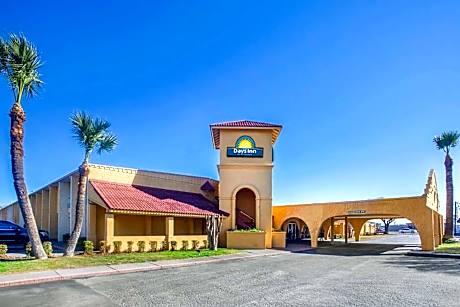 Days Inn by Wyndham Del Rio