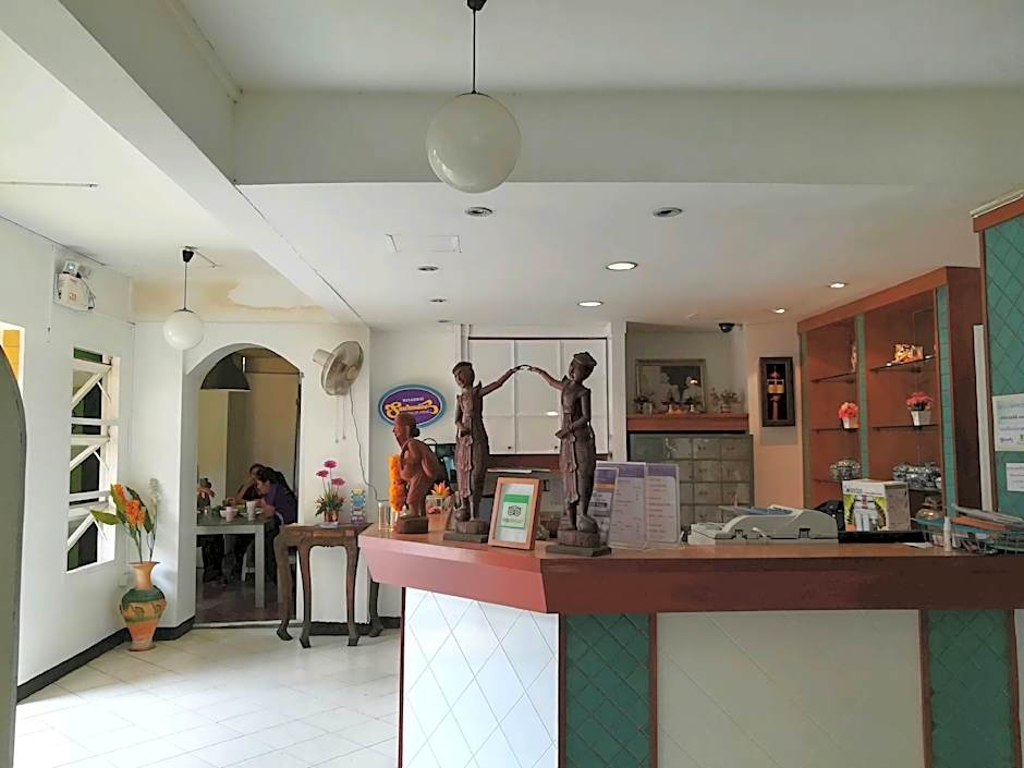 Sawasdee Sukhumvit Inn