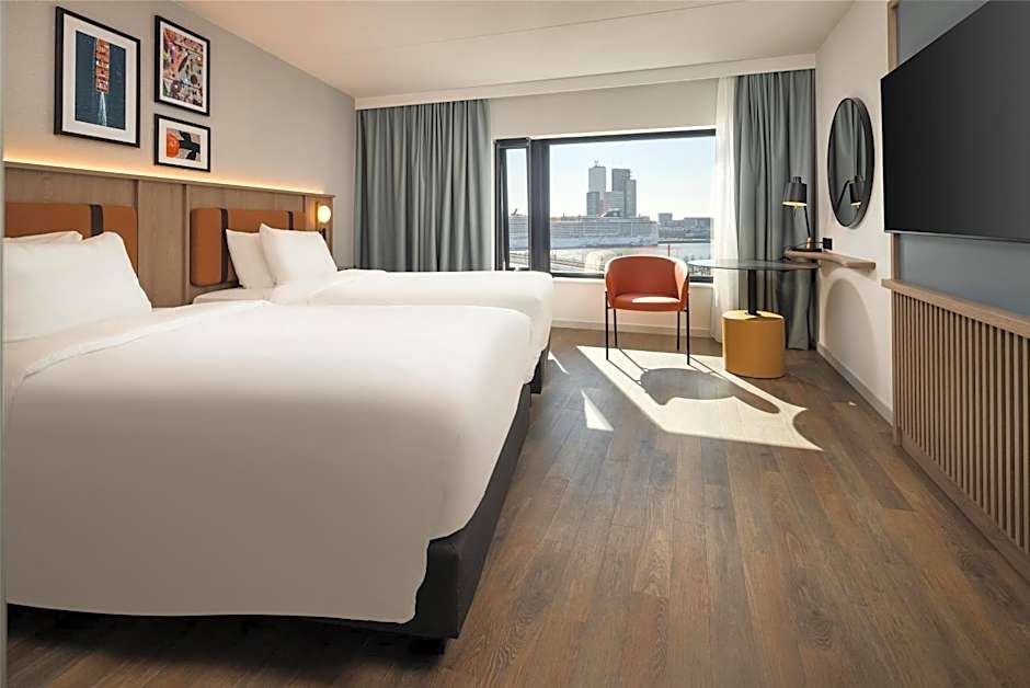 DoubleTree by Hilton Rotterdam Centre