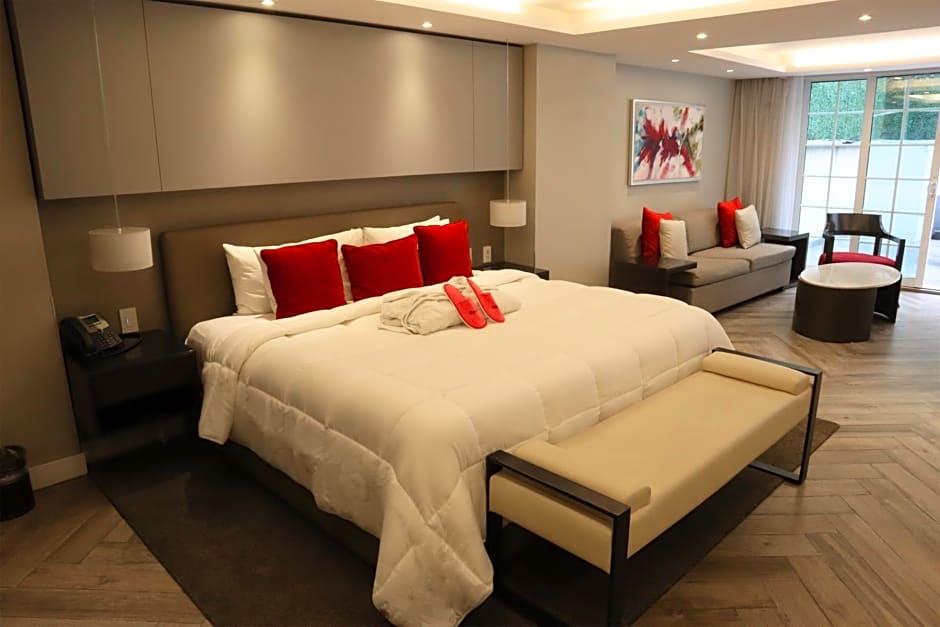 Isaaya Hotel Boutique by WTC