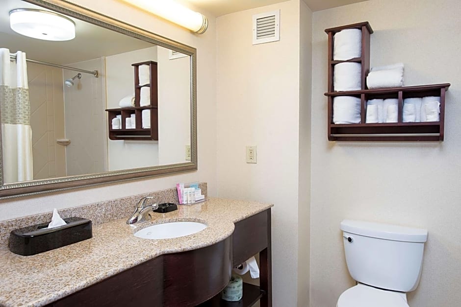 Hampton Inn By Hilton & Suites Cincinnati-Union Centre, Oh