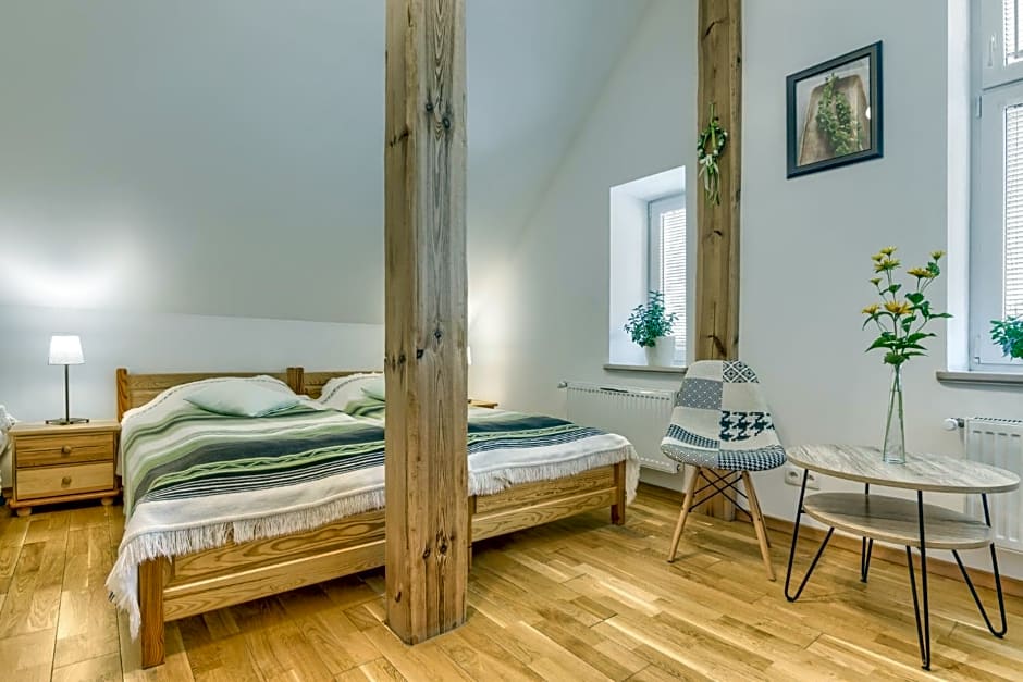 Stara Szkola Trzcin 20