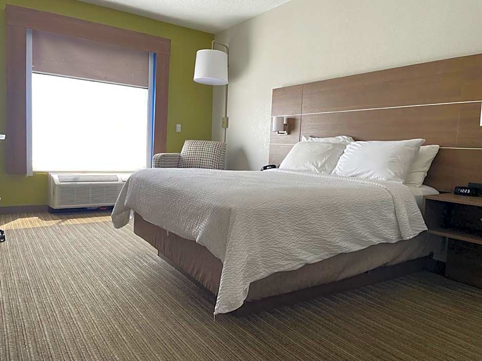 Holiday Inn Express & Suites Chattanooga (East Ridge) By IHG