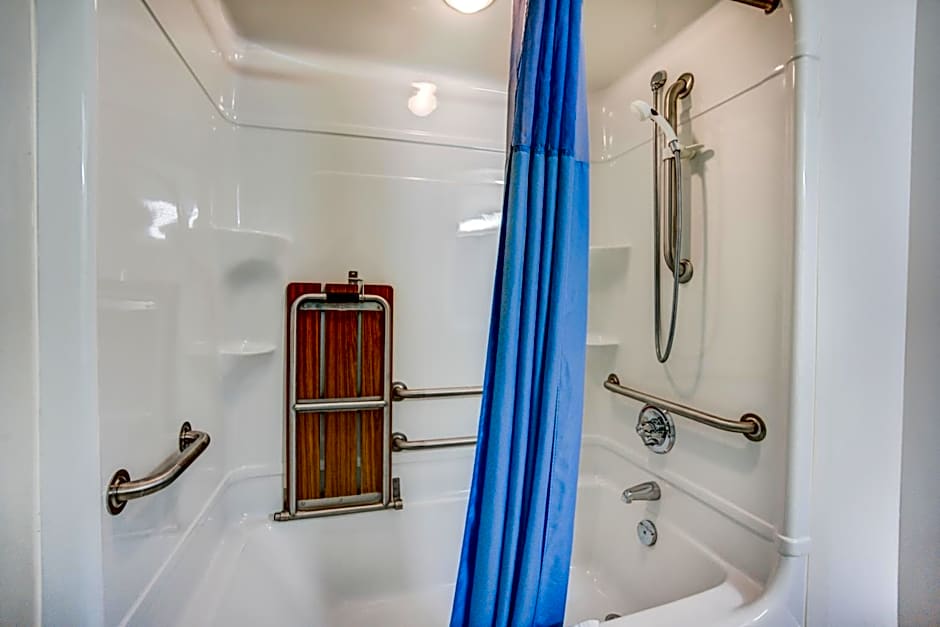 Motel 6-Red Deer, AB