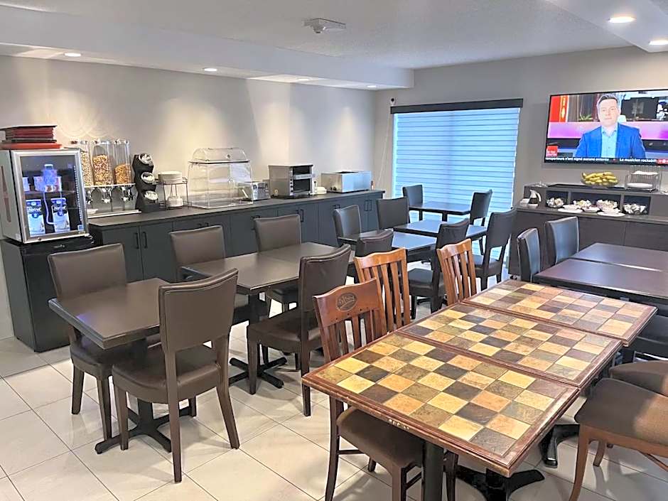 Econo Lodge Airport