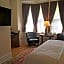 Morris House Hotel - Bed And Breakfast