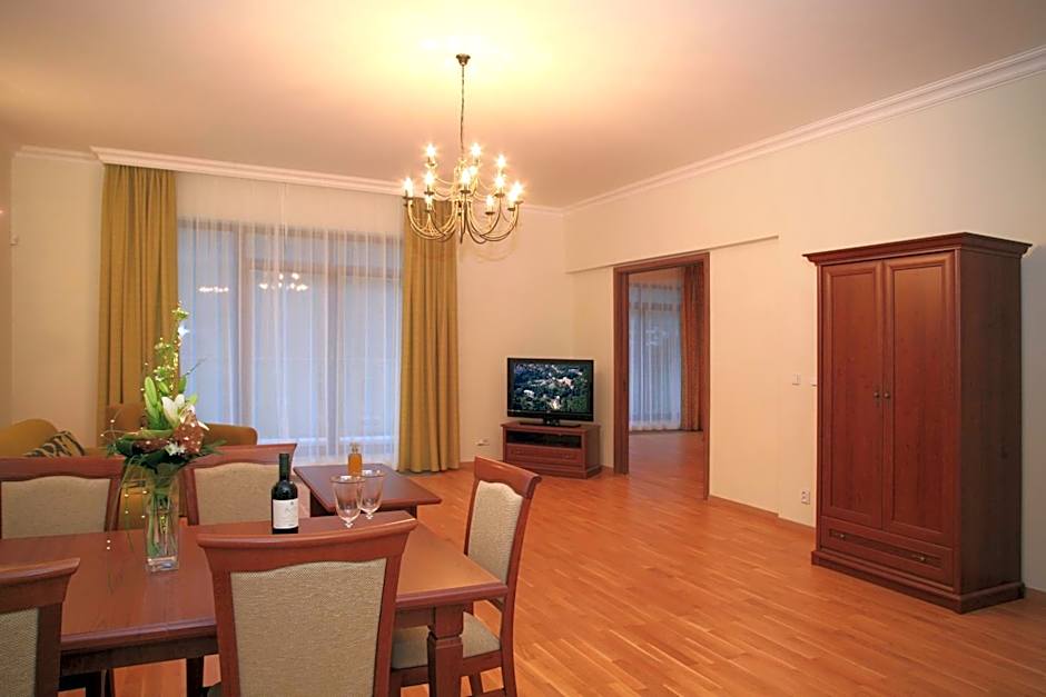 Slunecni Lazne Apartments