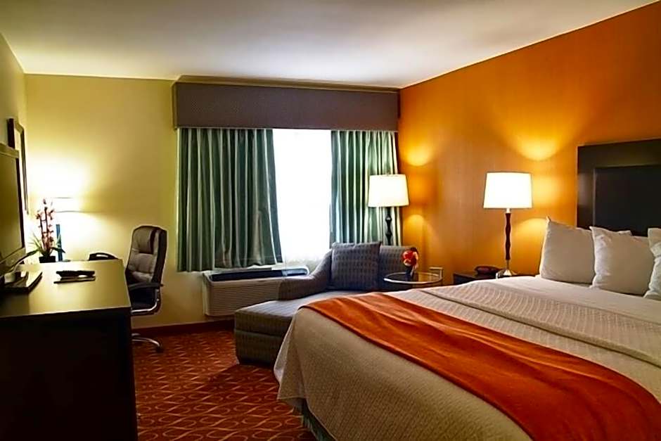 Lux Hotel & Spa