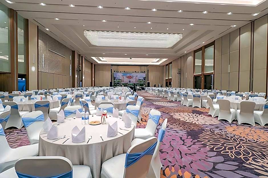 TK Palace Hotel and Convention