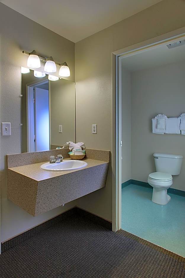 Aladdin Inn and Suites