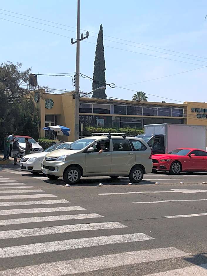 Hostal Guadalajara Cosmopolitan Providencia