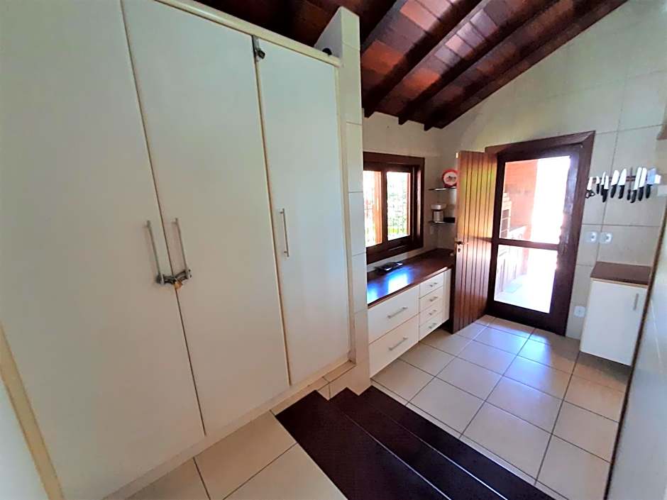 3Suítes, piscina e vista do mar em condomínio pé na areia - pátio compartilhado