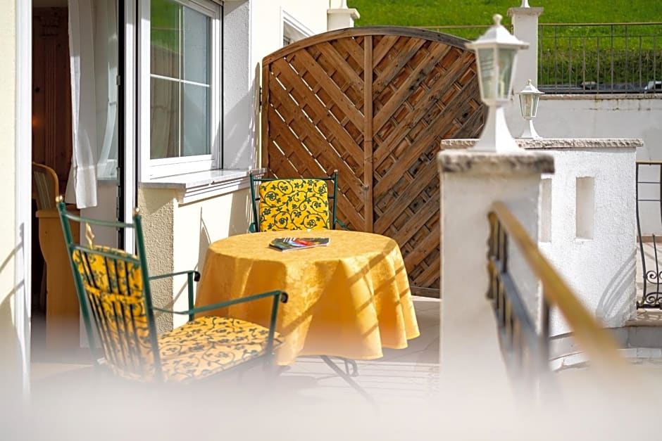 Das Land-Palais - Your lovely Mountain Hideaway