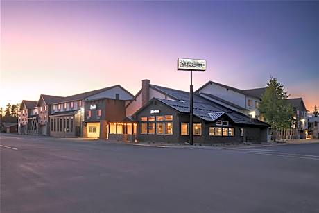 Starlite Yellowstone, Tapestry Collection by Hilton