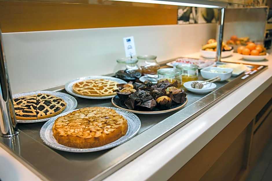Holiday Inn Express Milan-Malpensa Airport By IHG