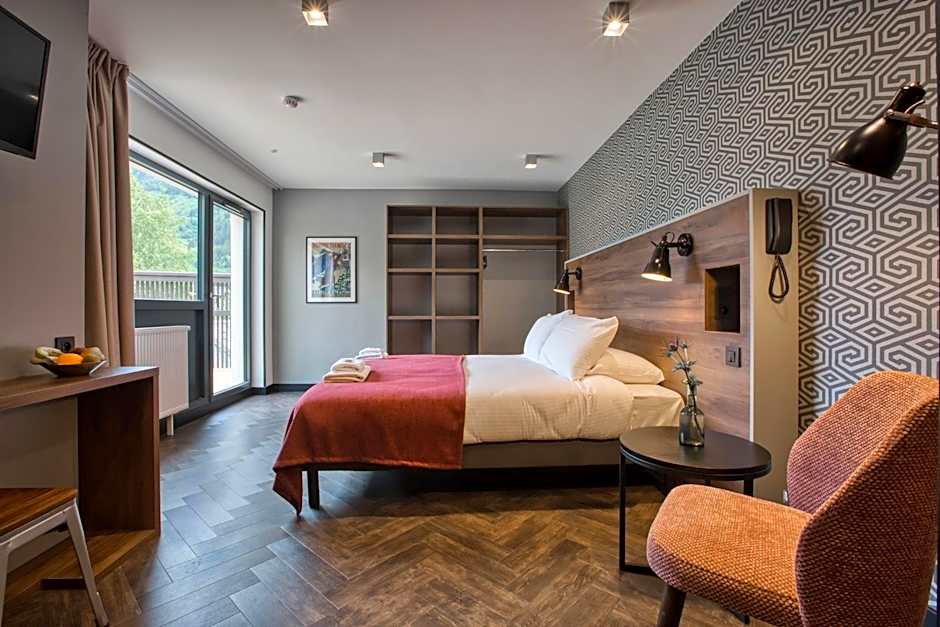 Foto 1 von 9 von Superior 1 Double Bed or 2 Beds, Mountain View, Balcony