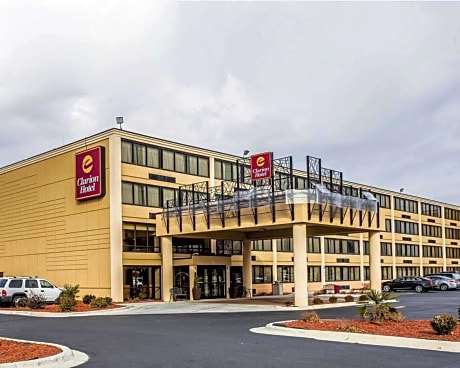 Clarion Hotel Charlotte Airport & Conference Center