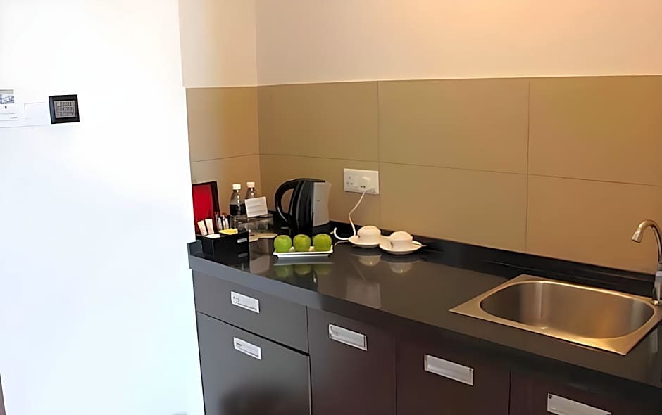 Symphony Suites Hotel