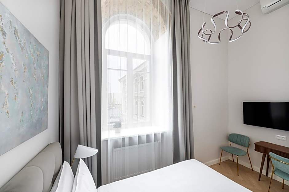 St Casimir Apartments