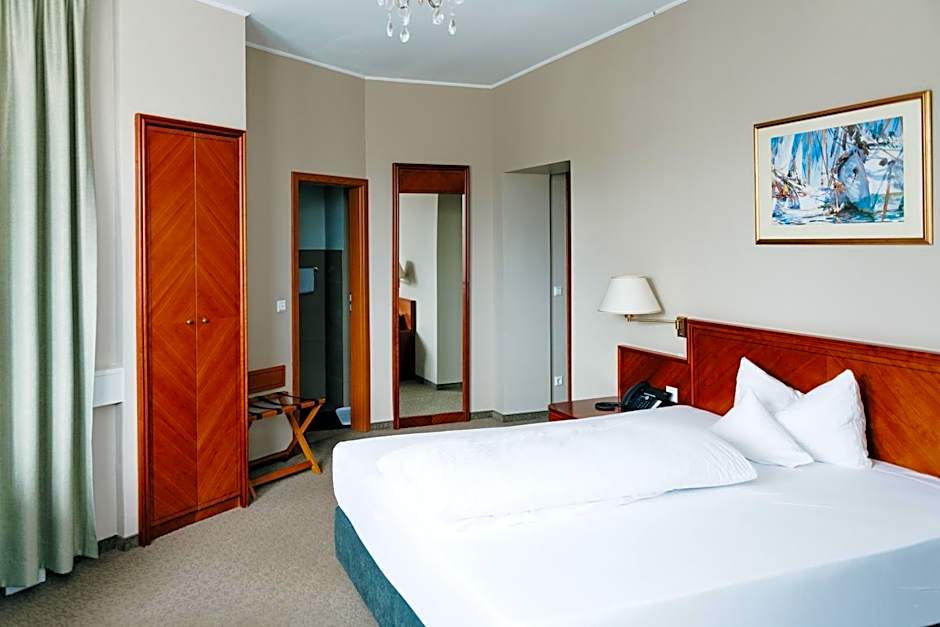 ROSS Hotel nähe Messe Stuttgart