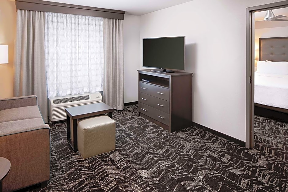 Homewood Suites By Hilton Ronkonkoma