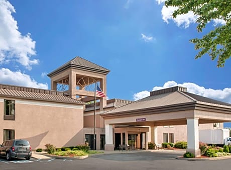 Quality Inn near Amish Country