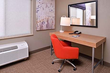 2 Queen Beds Studio Suite W/ Sofabed Nonsmok