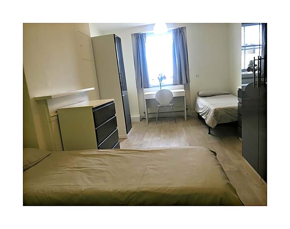 Leinster House (Bayswater)