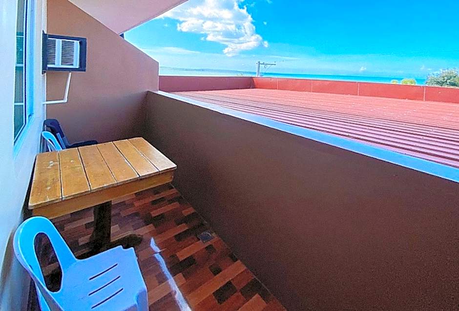 RedDoorz @ 4ks Pension House Bogo City Cebu