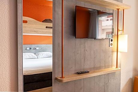 Standard Room with 1 Double and 1 Bunk Bed