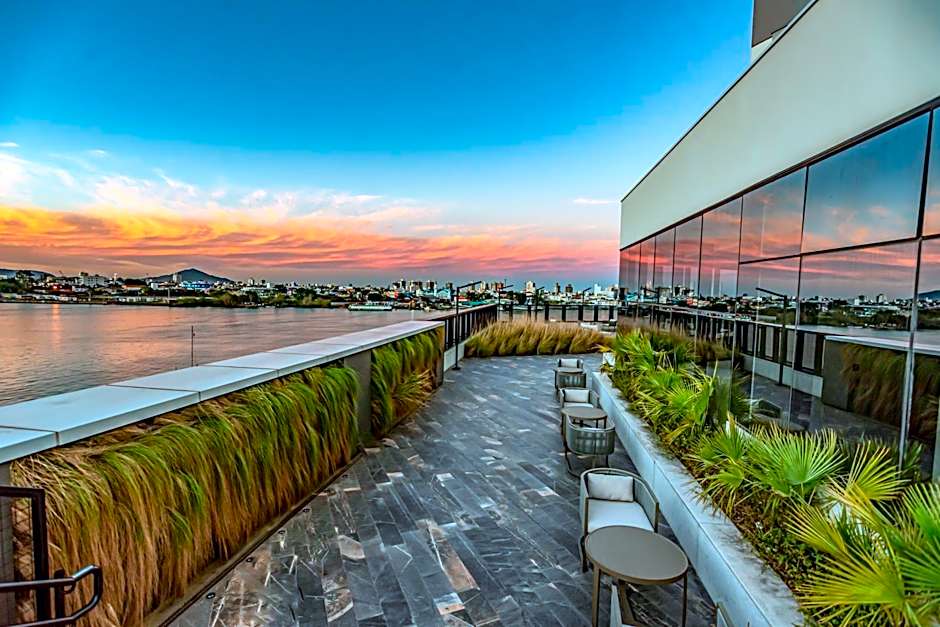Mercure Itajaí Navegantes