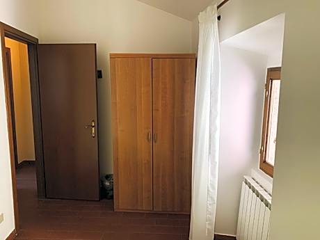 Standard Double Room with Shared Bathroom