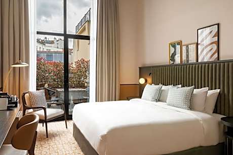 Deluxe King Room with Terrace