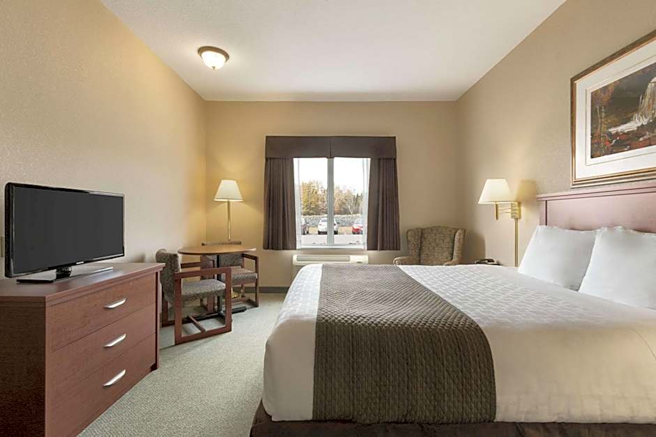 Days Inn by Wyndham Thunder Bay North