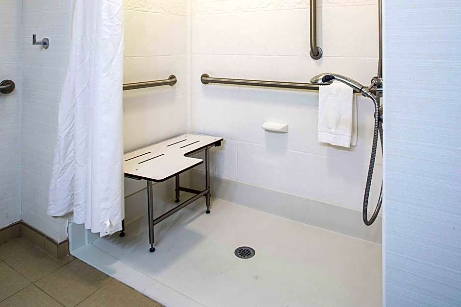 Hampton Inn By Hilton Limerick