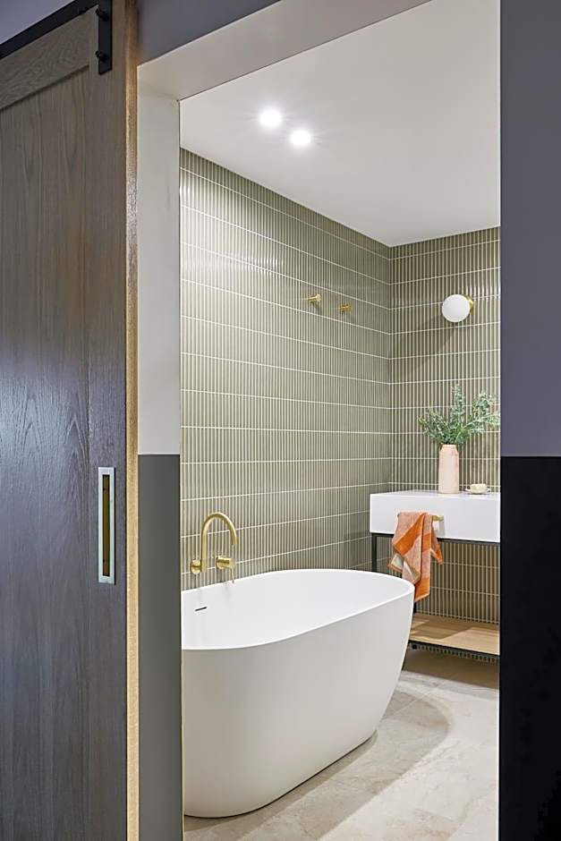 Central Caleula Motor Lodge