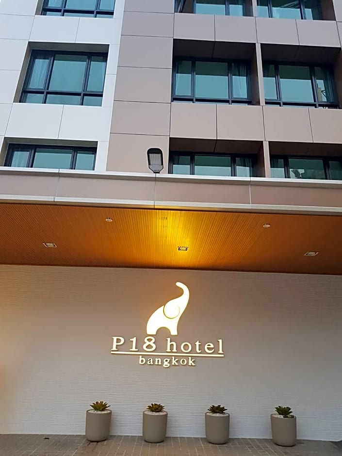 P18 Hotel